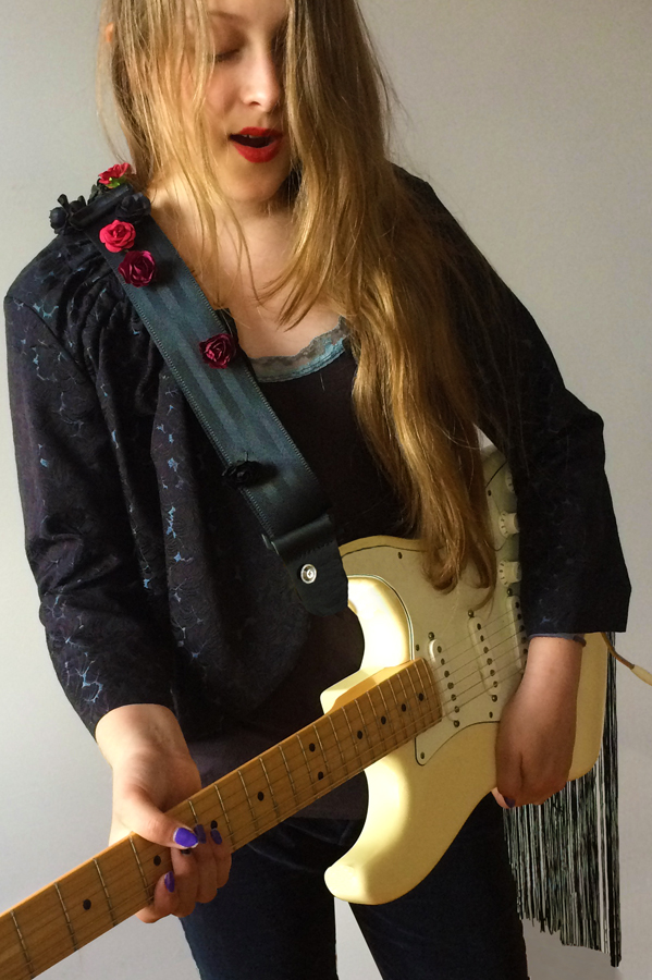 CHRISSIE_DOWLER_GUITAR_STRAPS_ROSES